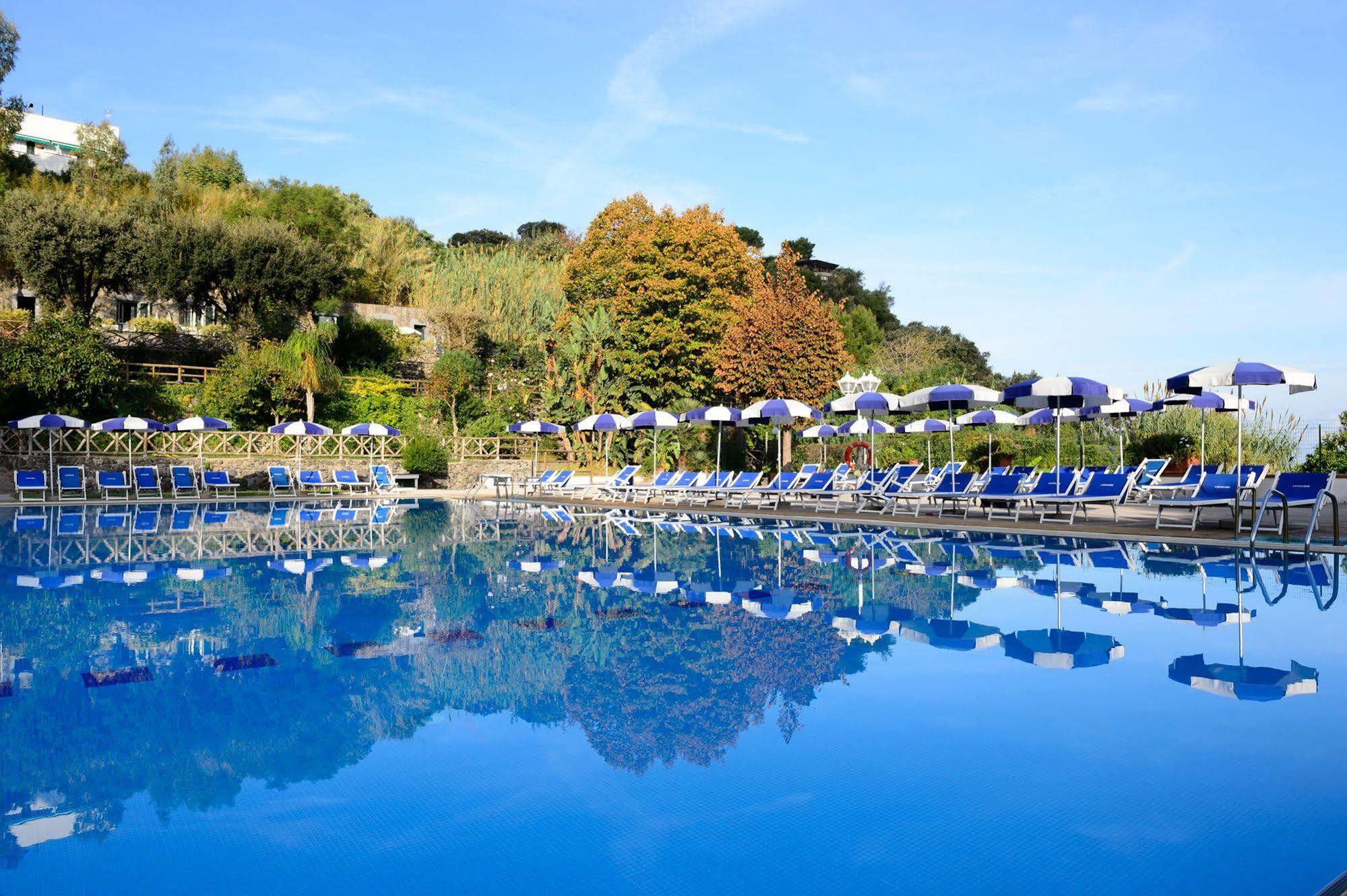 Hotel Oasi Castiglione Casamicciola Terme Exterior photo